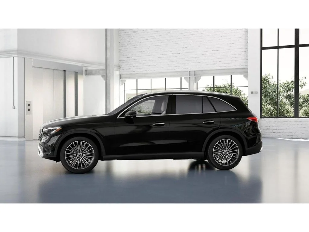 New 2027 Black Mercedes-Benz GLC 300 image 35