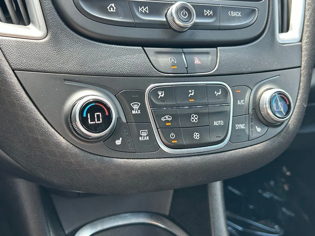 Used 2024 Gray Chevrolet LT image 35