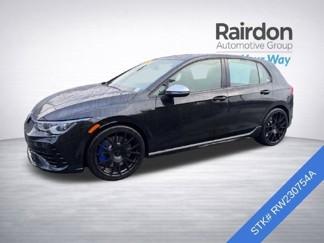 Used 2024 Mythos Black Metallic Volkswagen 2.0T image 3