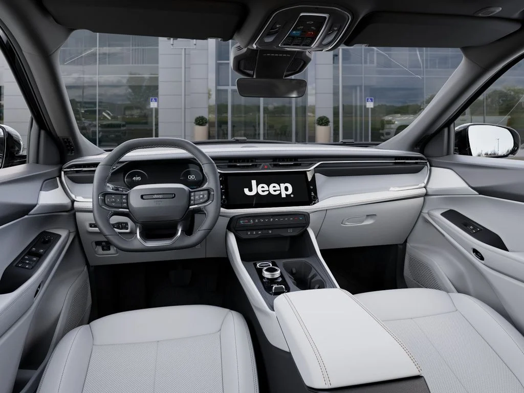 New 2026 Diamond Black Crystal Pearlcoat Jeep Limited image 15