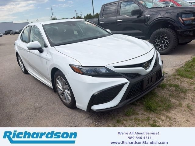 2024 Toyota Camry SE Nightshade's photo