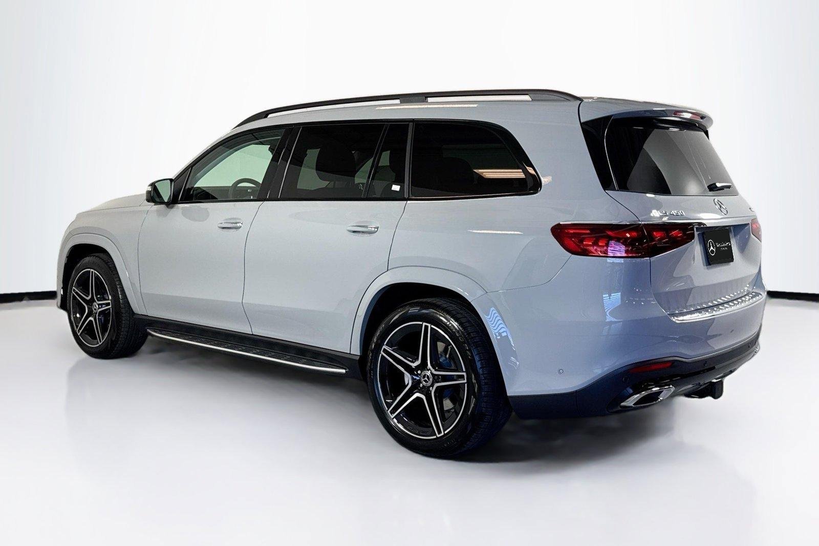 New 2026 Manufaktur Alpine Grey Mercedes-Benz GLS 450 image 7