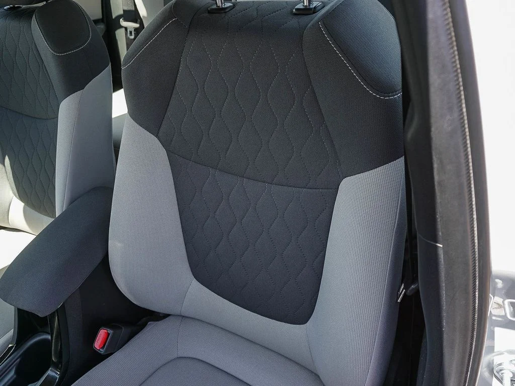 Used 2021 White Toyota LE image 20