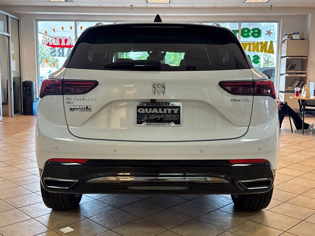 New 2026 Iridescent White Tricoat Buick Sport Touring image 5
