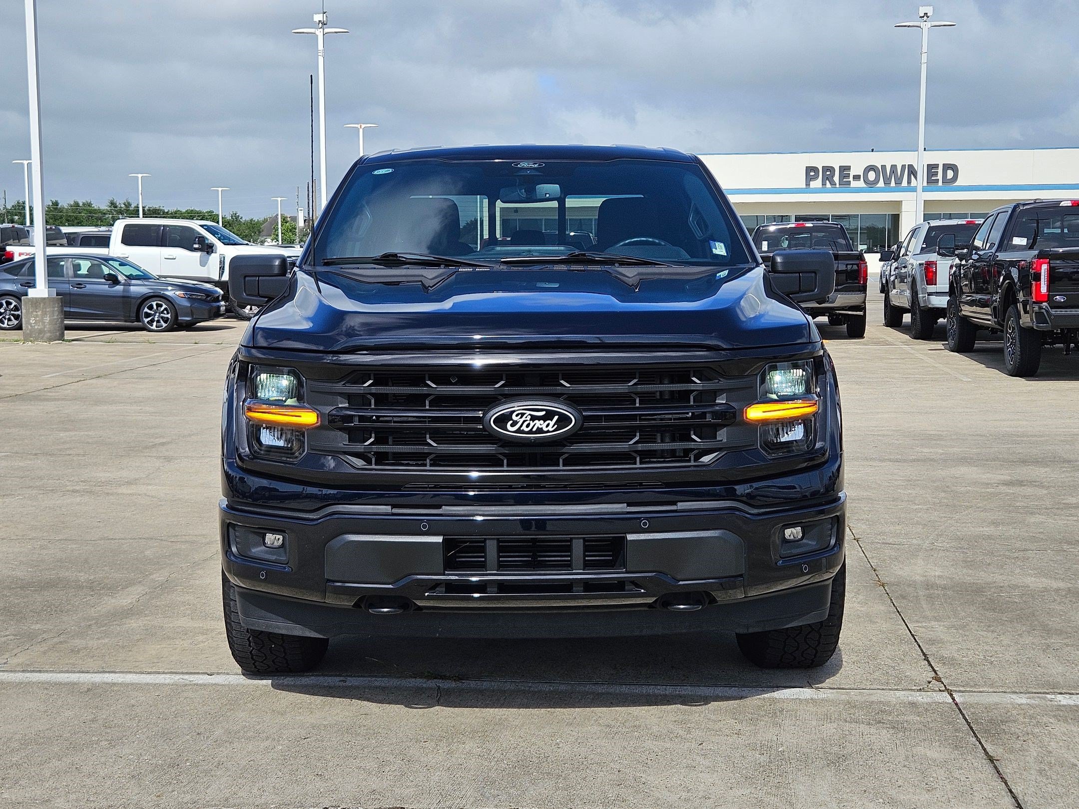 Used 2025 Blue Ford XLT image 8