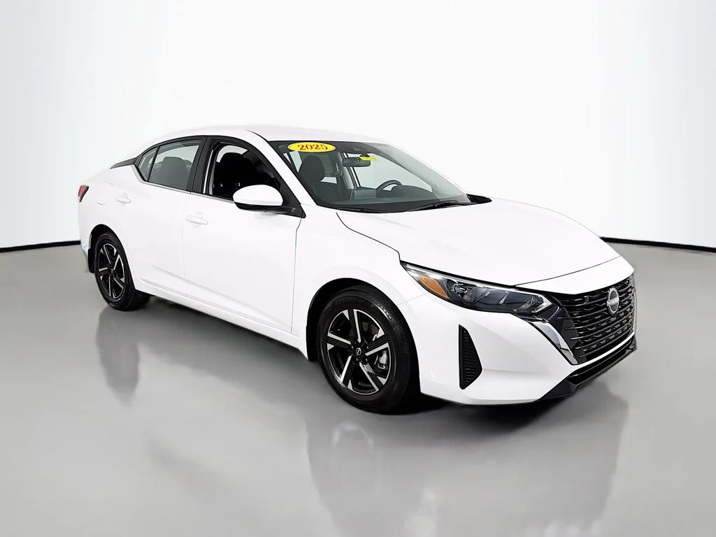 Used 2025 Aspen White Tricoat Nissan SV image 1
