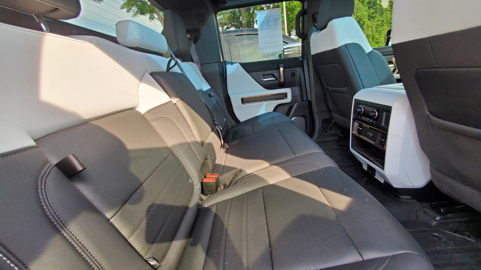 Used 2024 Meteorite Metallic (Grey) GMC 3X image 6