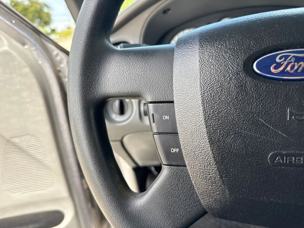 New 2008 Gray Ford Sport image 10