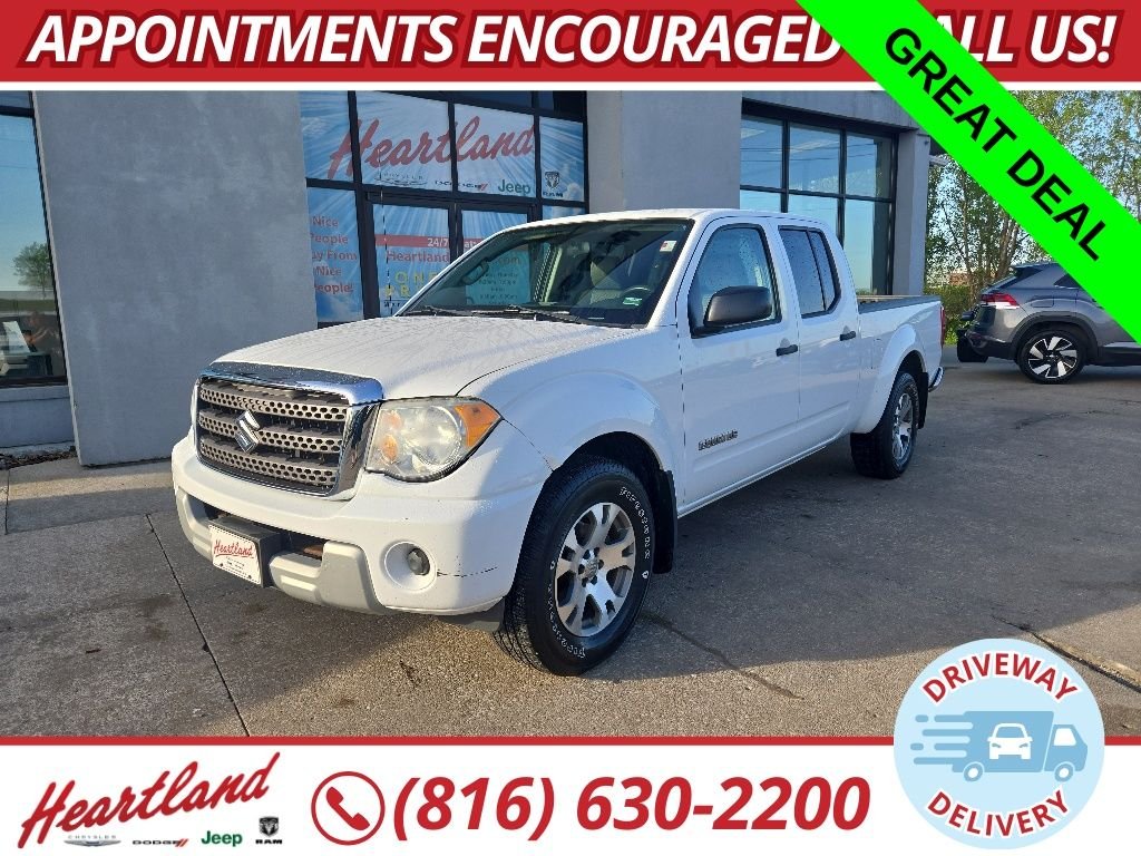 2012 Suzuki Equator Crew Cab Sport 6' Bed 4x4's photo