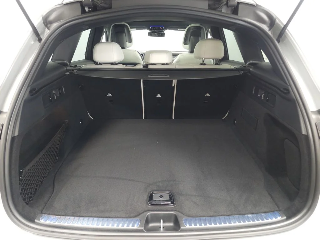 Certified Used 2026  Mercedes-Benz GLC 300 image 31