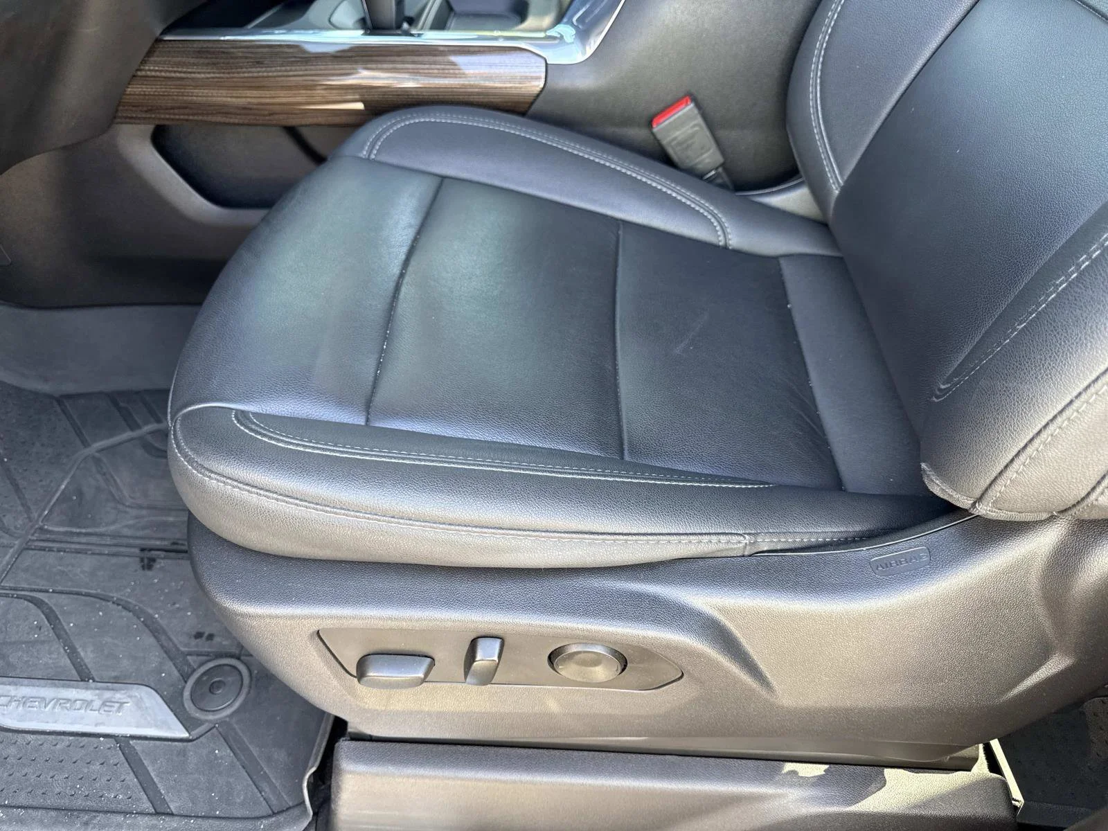 Used 2023 Black Chevrolet RST image 18