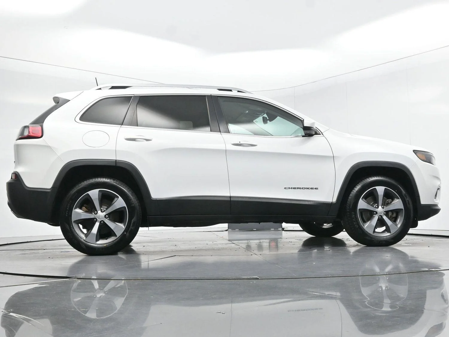 Used 2019 Bright White Clearcoat Jeep Limited image 51