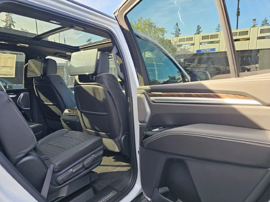 2026 Cadillac Escalade Platinum Sport - Photo 15