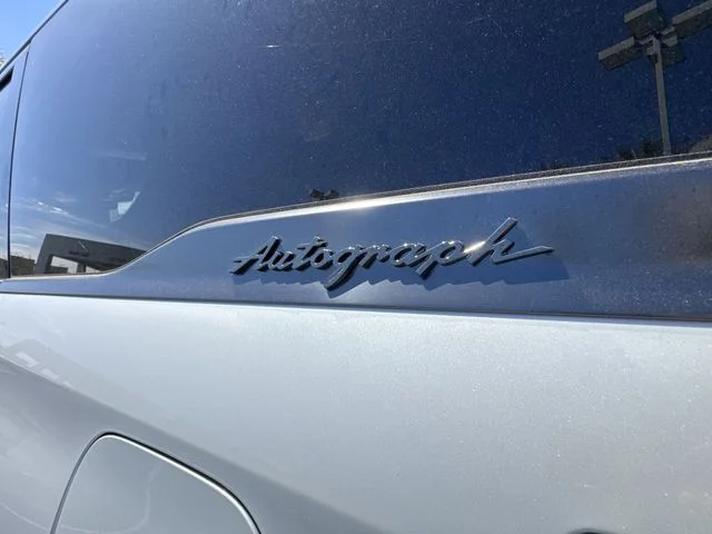 New 2026 Black INFINITI AUTOGRAPH image 33