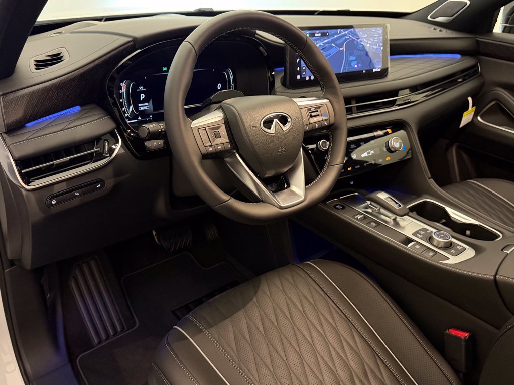 New 2027 2T RAD WHT INFINITI Autograph AWD image 15