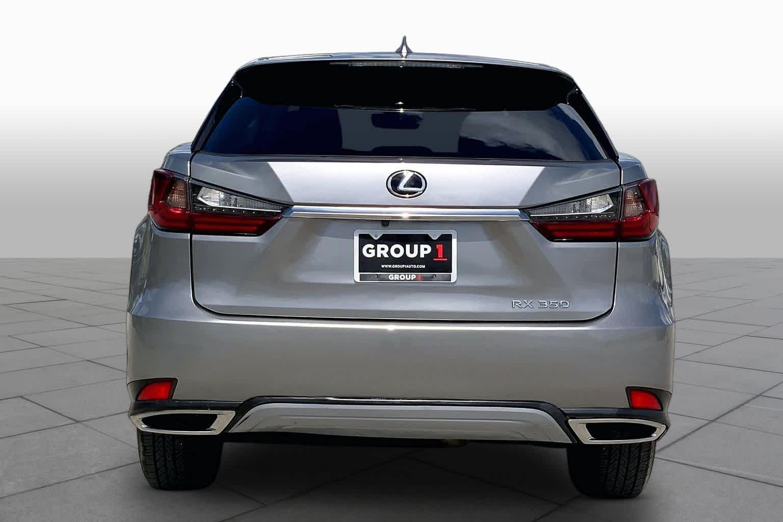Used 2022 Atomic Silver Lexus  image 5