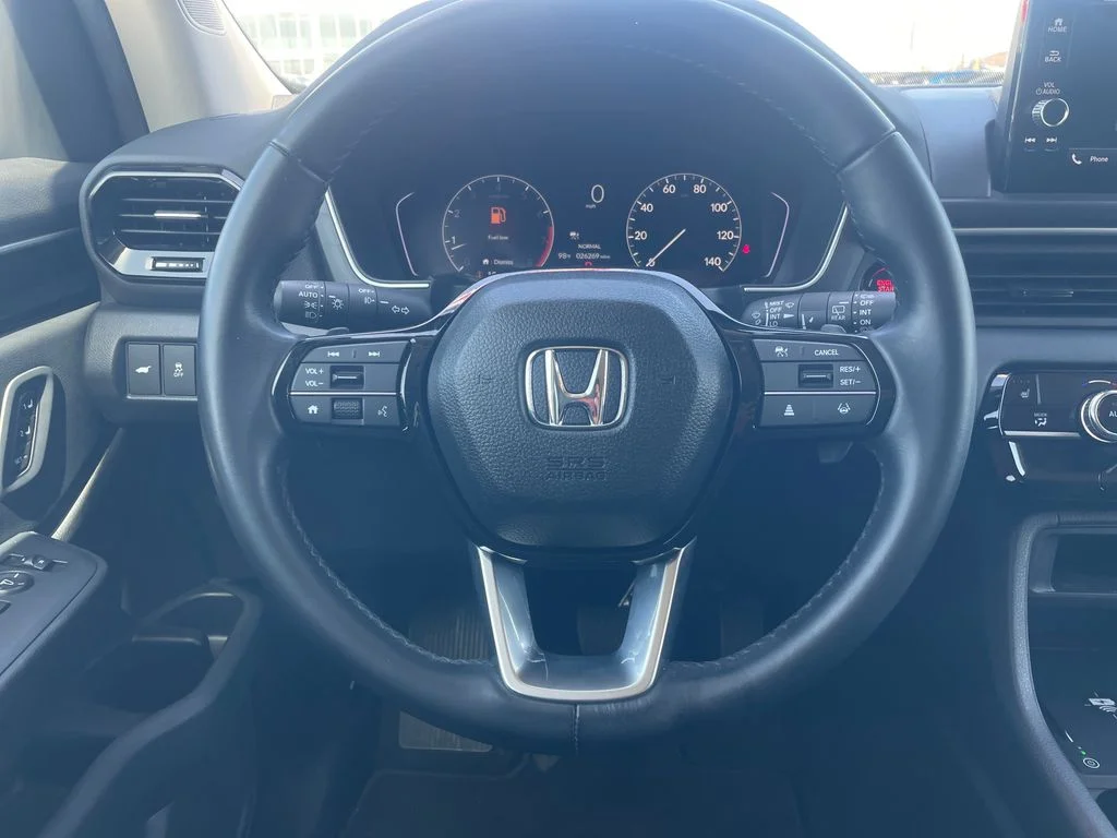 Used 2025 Gray Honda EX-L image 11