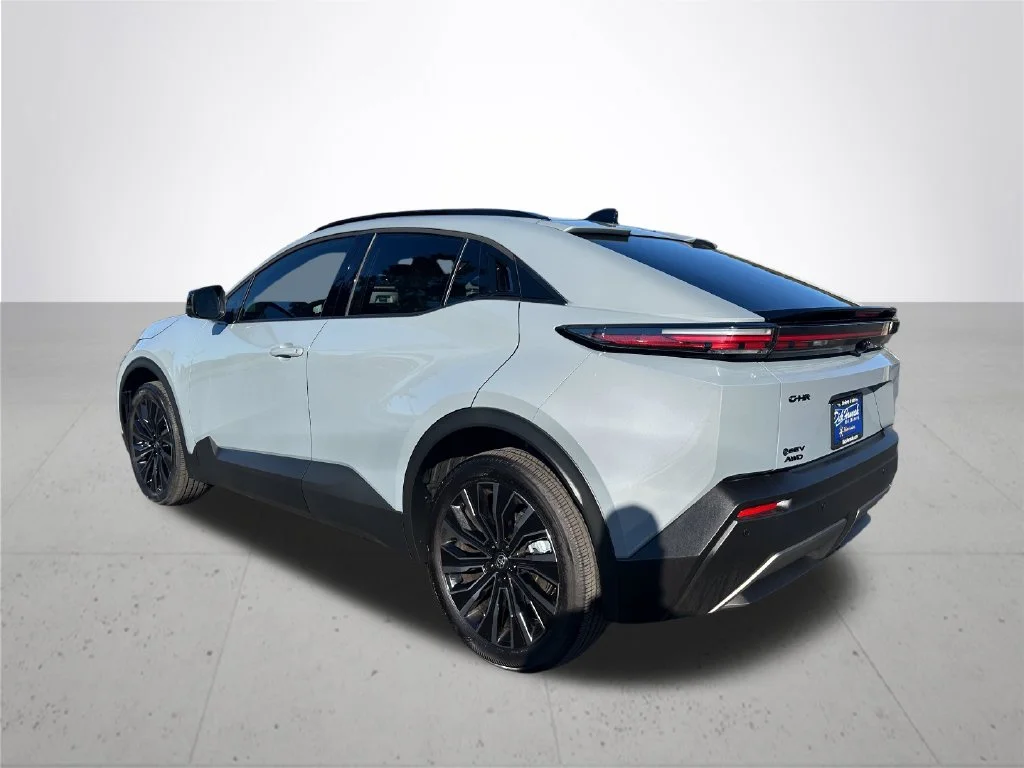 Certified Used 2026  Toyota XSE image 10