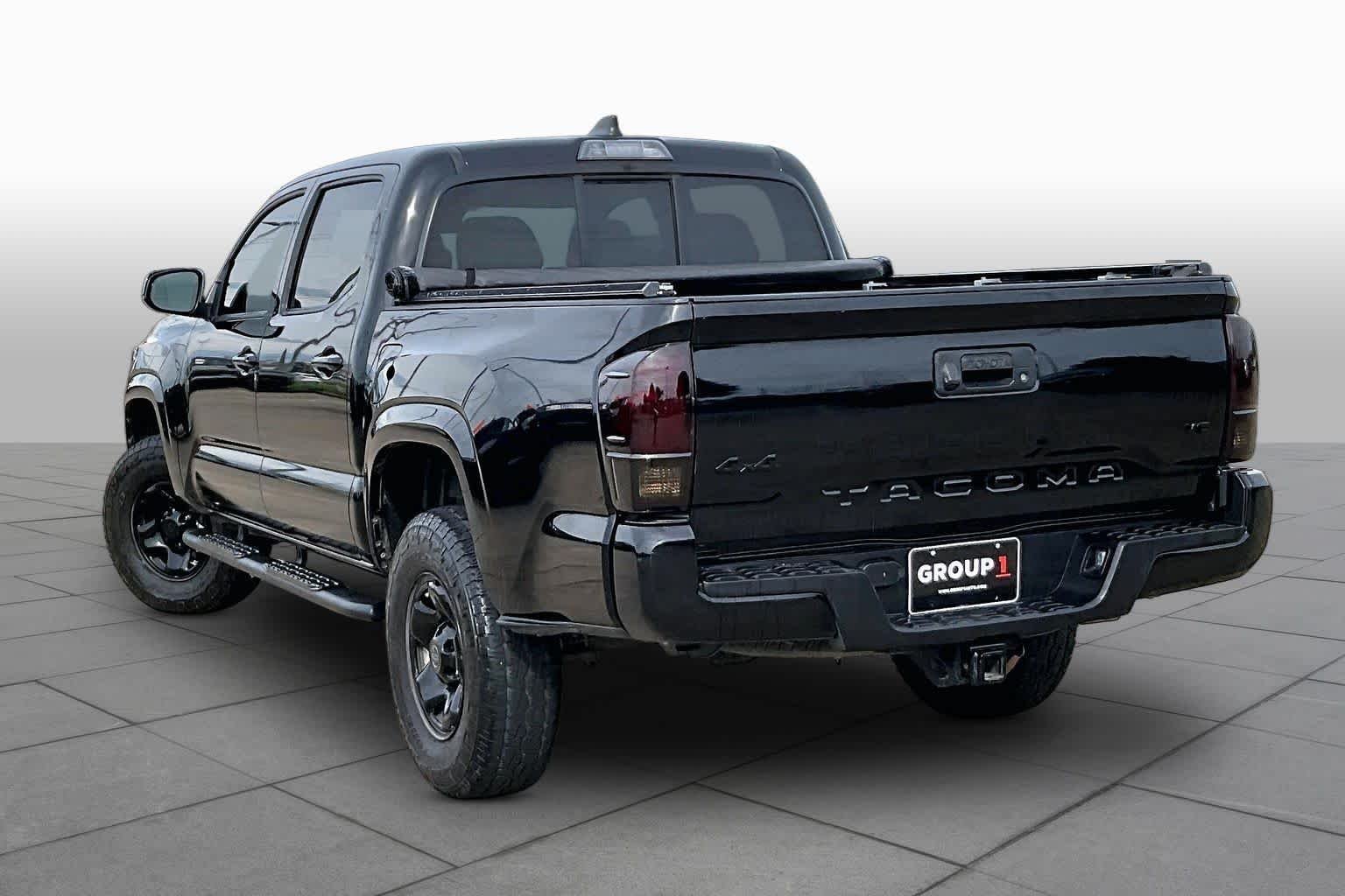 Used 2020 Midnight Black Metallic Toyota SR image 12