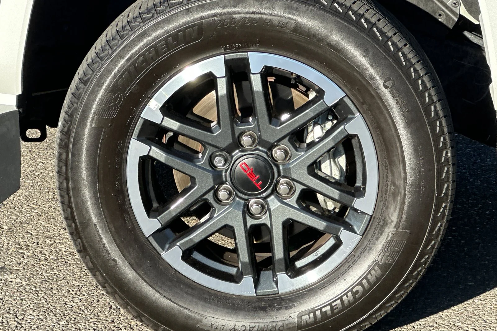 2024 Toyota Tacoma TRD Sport - Photo 16