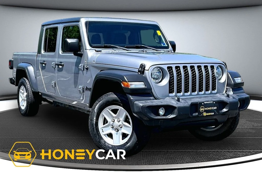 2020 Jeep Gladiator Sport S's photo