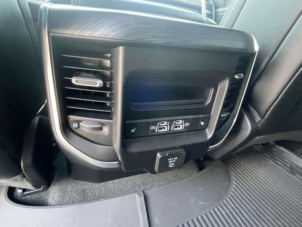 Used 2024 Diamond Black Crystal Pearlcoat Ram Laramie image 13