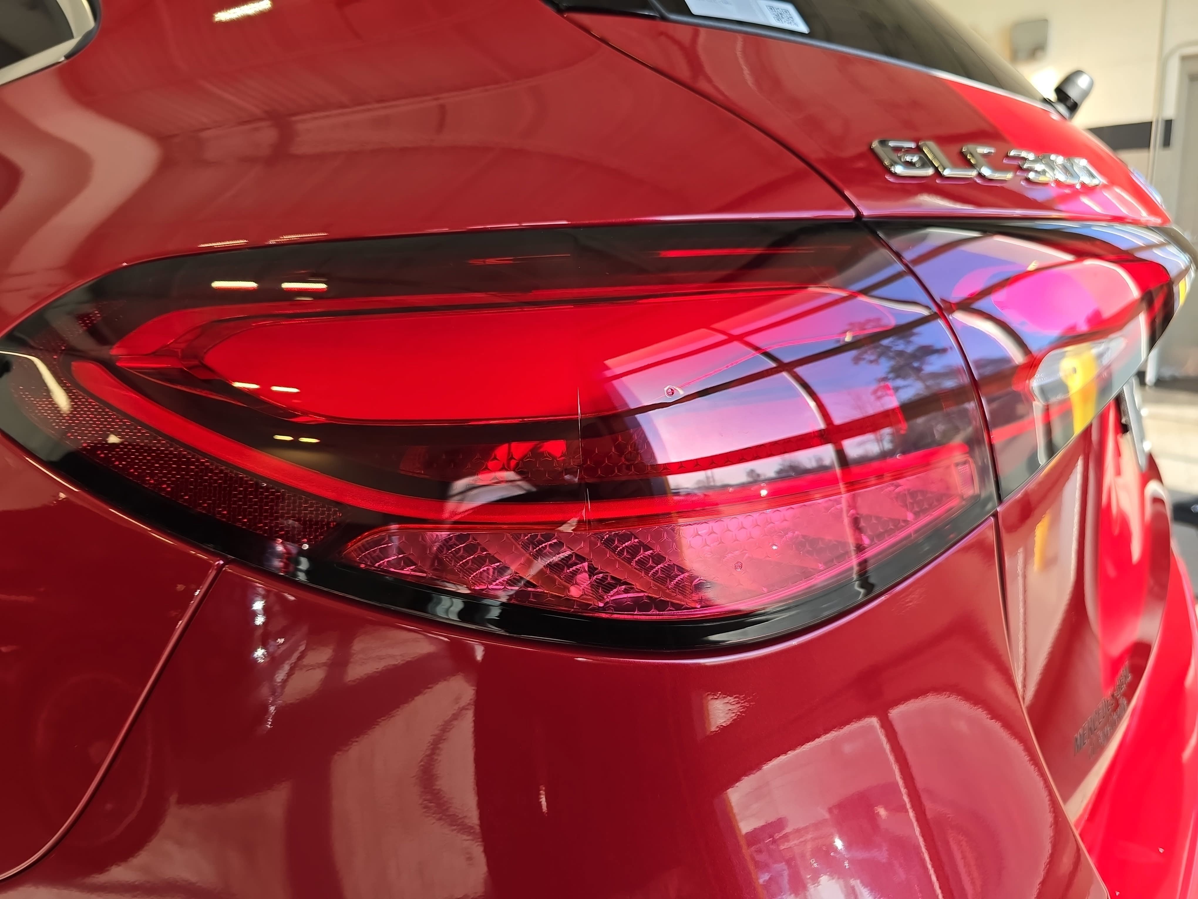New 2026 MANUFAKTUR Patagonia Red Metallic Mercedes-Benz GLC300 image 34