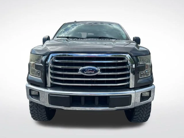 Used 2015 Magnetic Metallic Ford XLT image 8