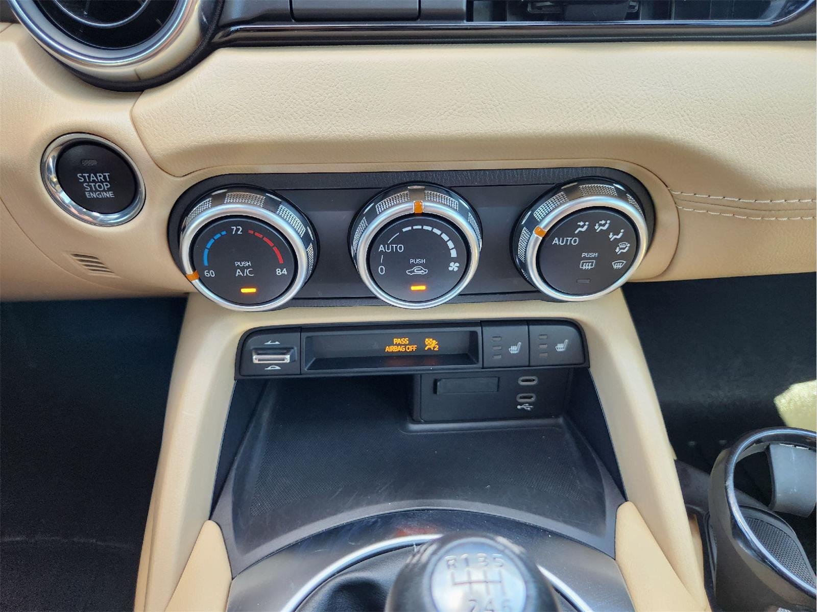 2025 Mazda MX-5 Miata RF photo 18 of 32