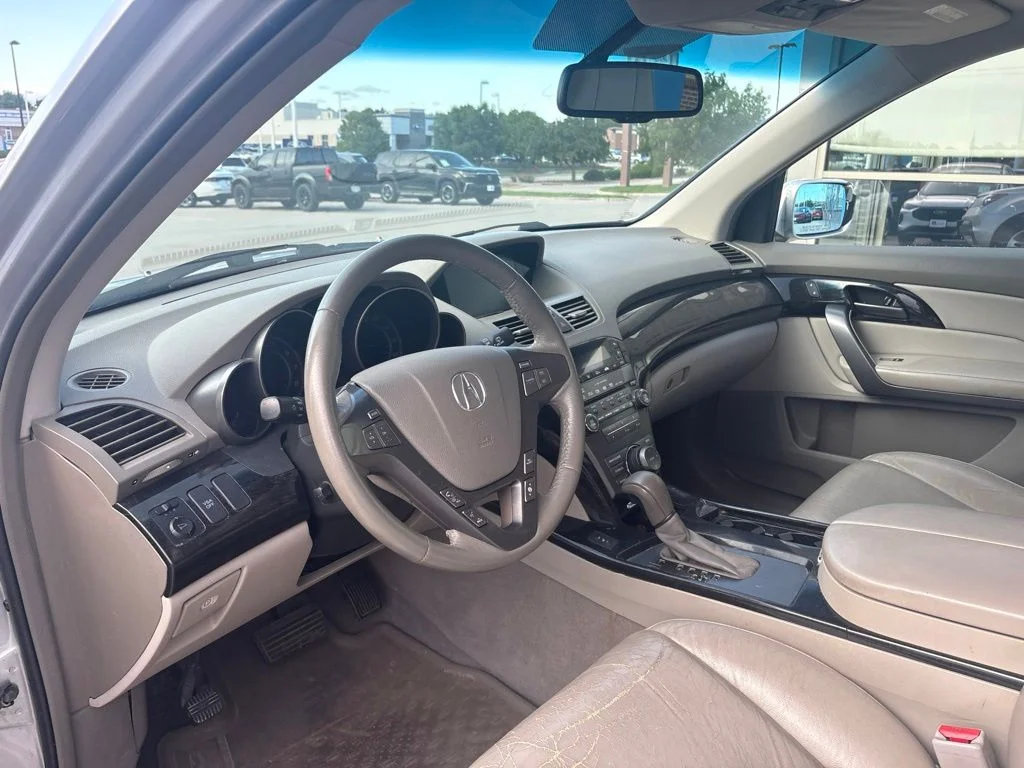 Used 2008 Silver Acura Technology SH-AWD image 11