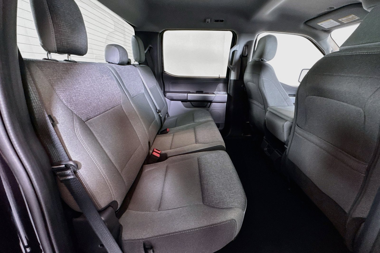 Used 2025 Agate Black Metallic Ford XLT image 4