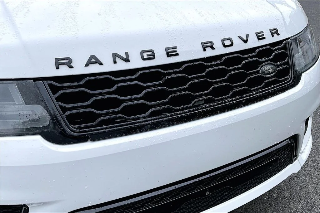 Used 2018 White Land Rover Supercharged image 30