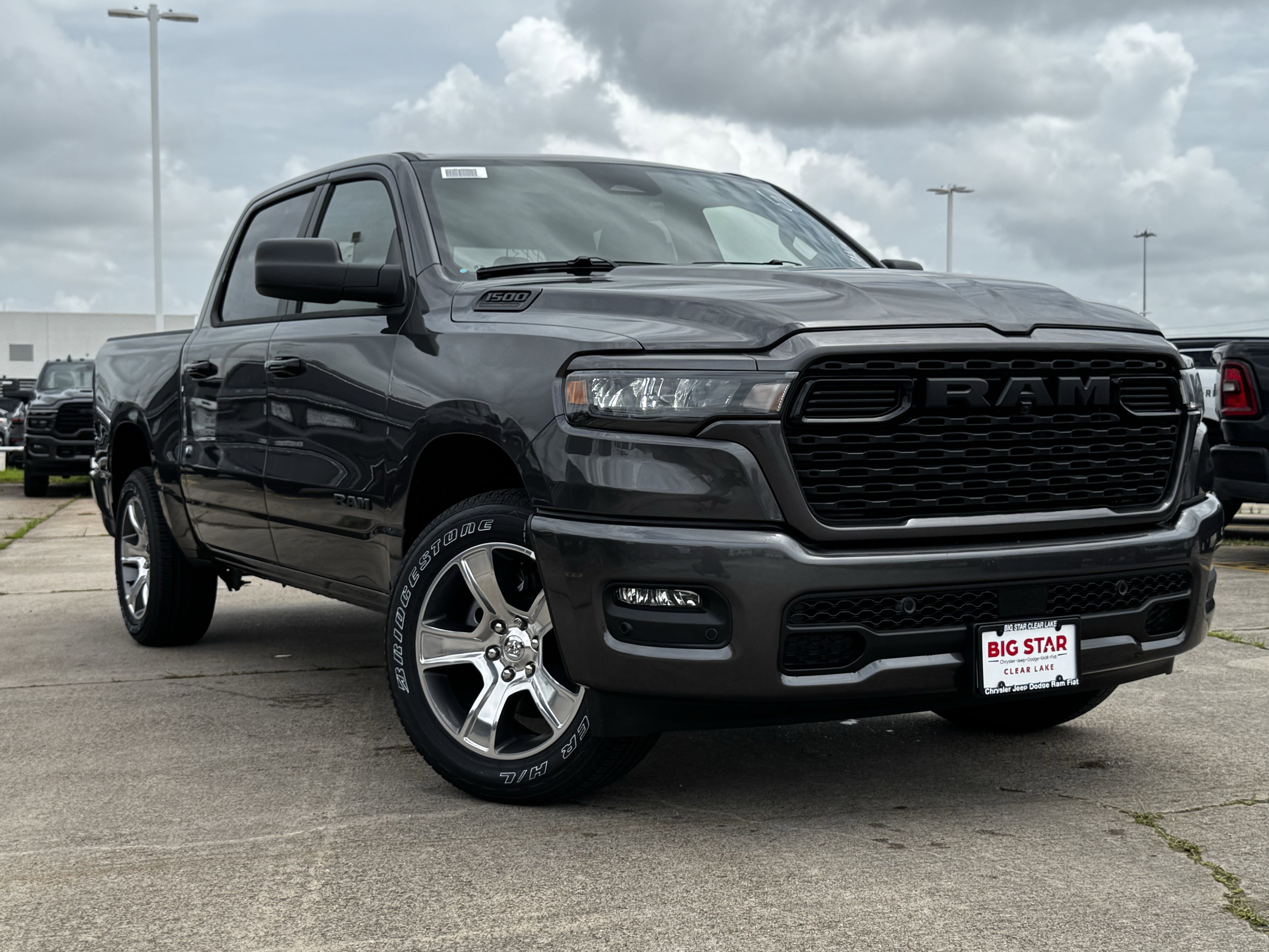 New 2026 Granite Crystal Metallic Clear-Coat Exterior Paint RAM Express image 2
