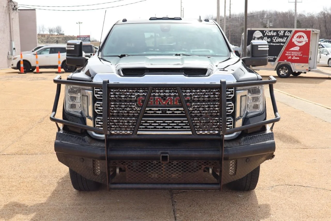 Used 2020 Onyx Black GMC Denali image 8