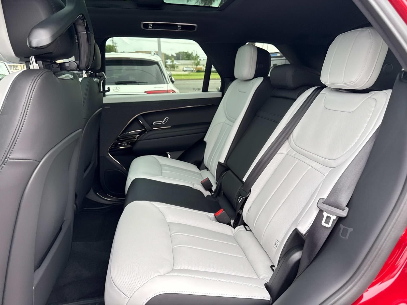 2025 Land Rover Range Rover Sport Dynamic SE - Photo 8