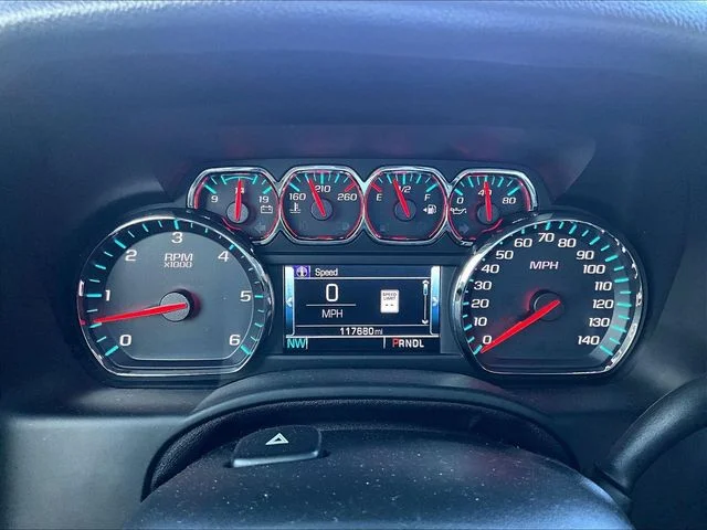 Used 2019 White GMC SLT image 8
