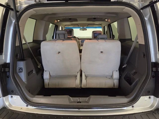 Used 2011 Silver Ford Limited image 15