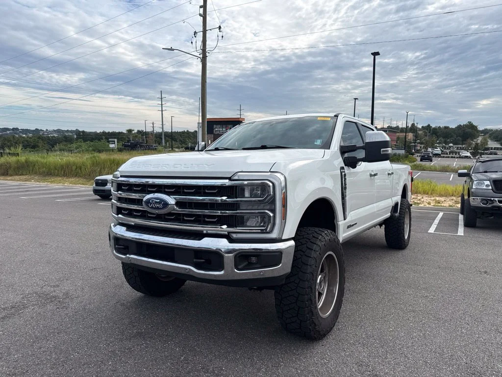 Used 2024 White Ford King Ranch image 5