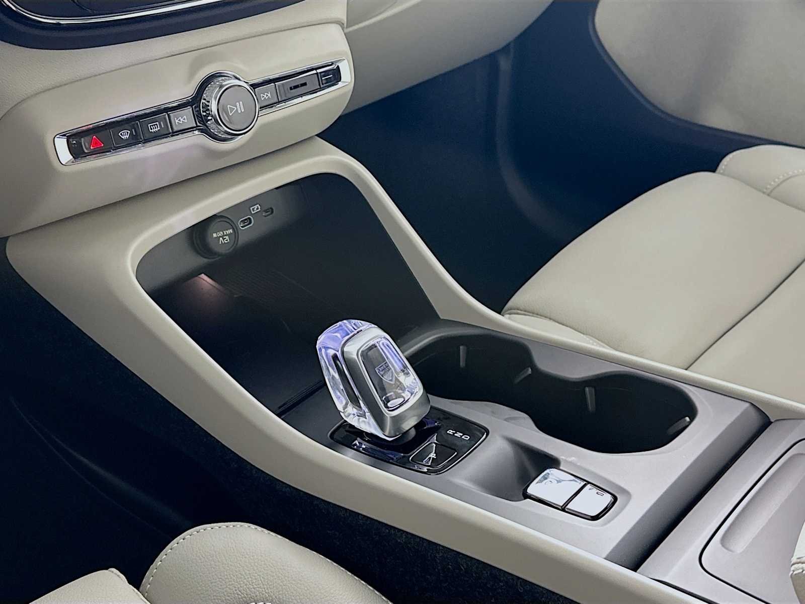 New 2026 Cloud Blue Volvo Plus image 16