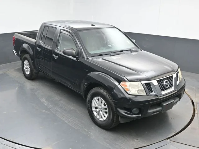 Used 2015 Black Nissan SV image 28