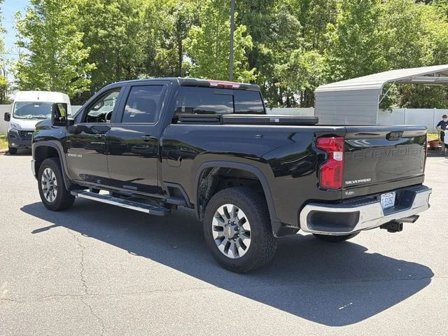 Used 2025 Black Chevrolet LT image 3