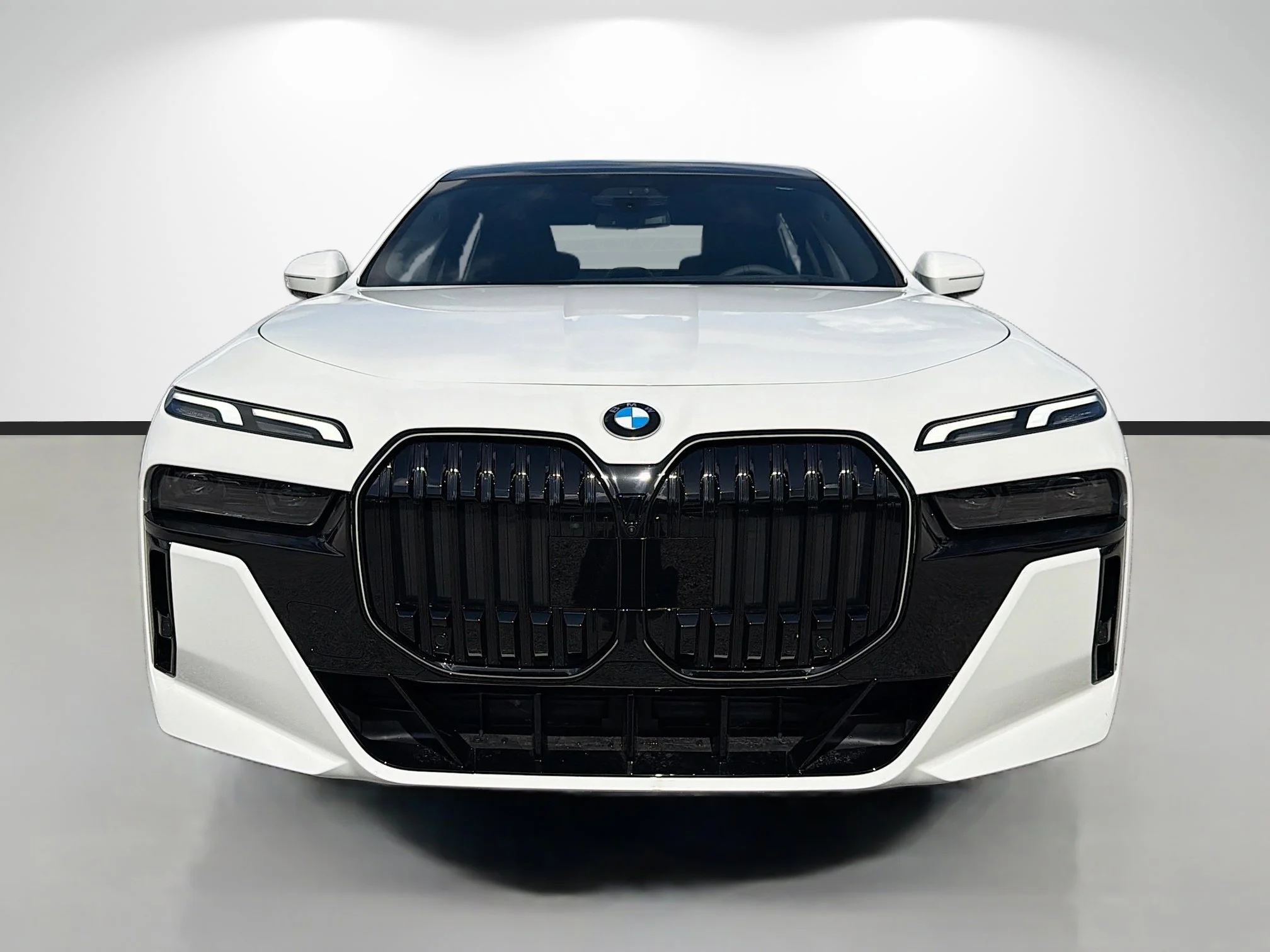 New 2026 Alpine White BMW 740i image 8