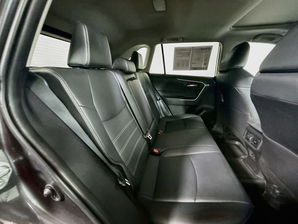 Used 2024 Magnetic Gray Metallic Toyota XLE Premium image 26