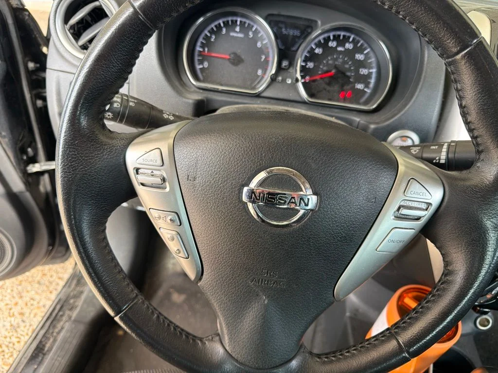 Used 2019 Black Nissan 1.6 SV image 18