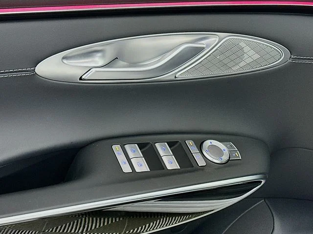 New 2026 White Genesis 2.5T image 11