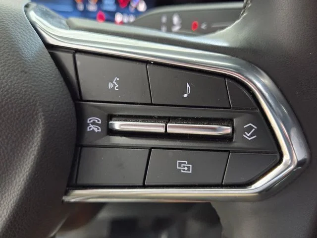 Used 2025 Black Chevrolet Z71 image 26