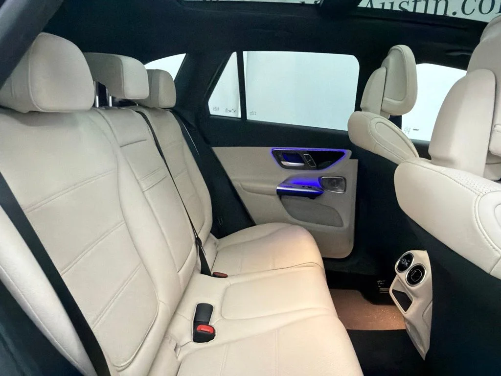 New 2027 Gray Mercedes-Benz GLC 300 image 30