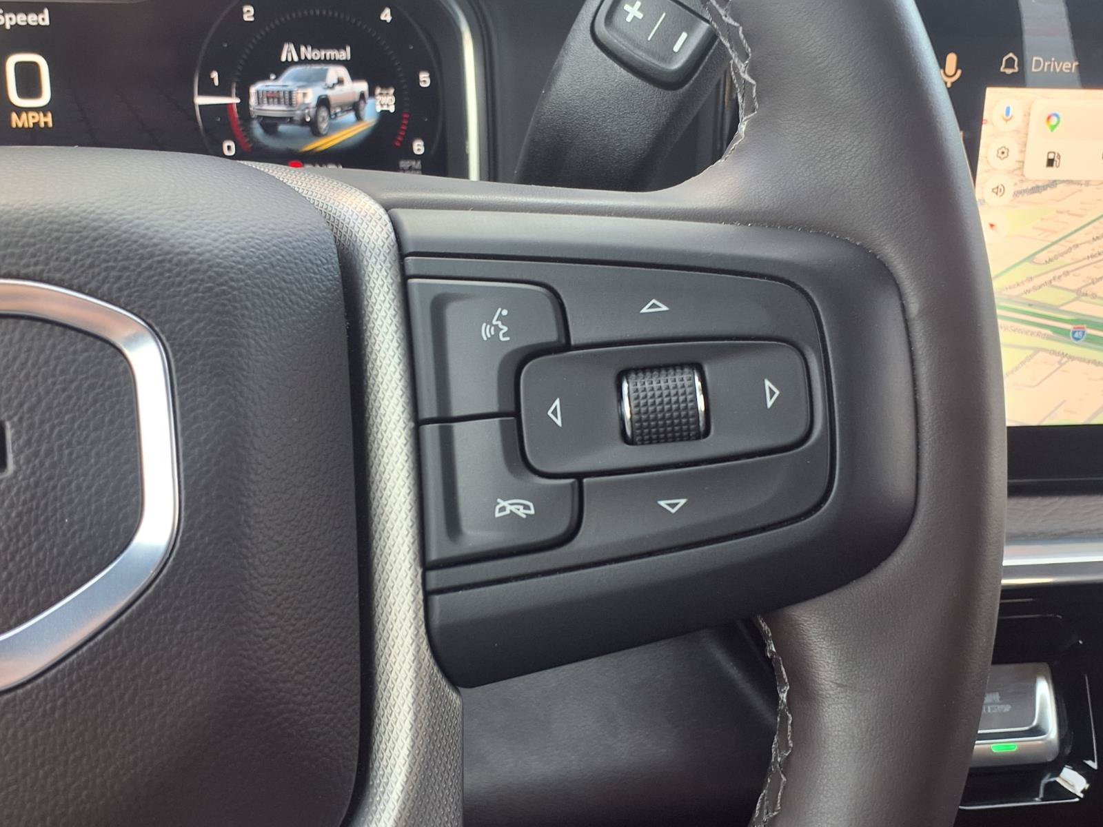 Used 2025 White Frost GMC Denali image 17