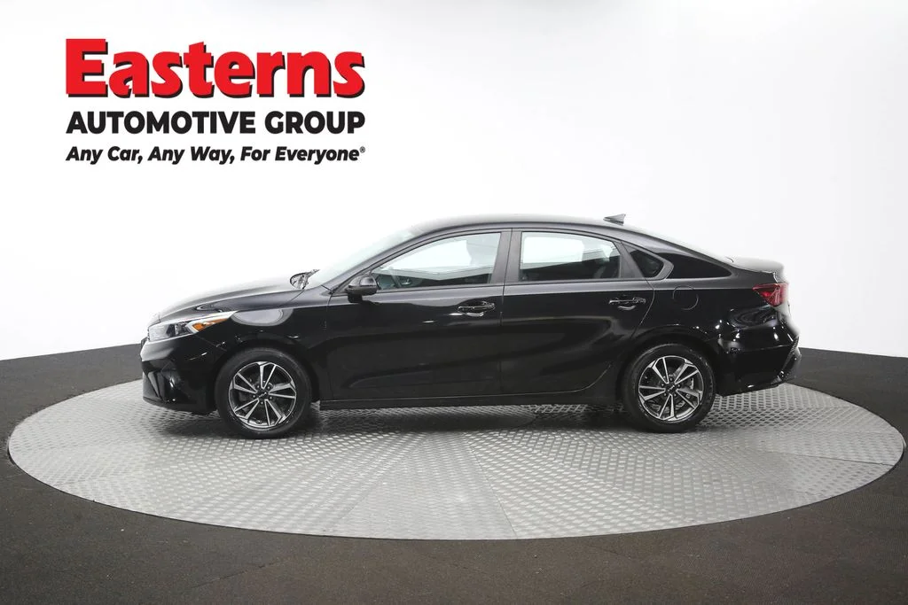 Used 2023 Black Kia LXS image 59