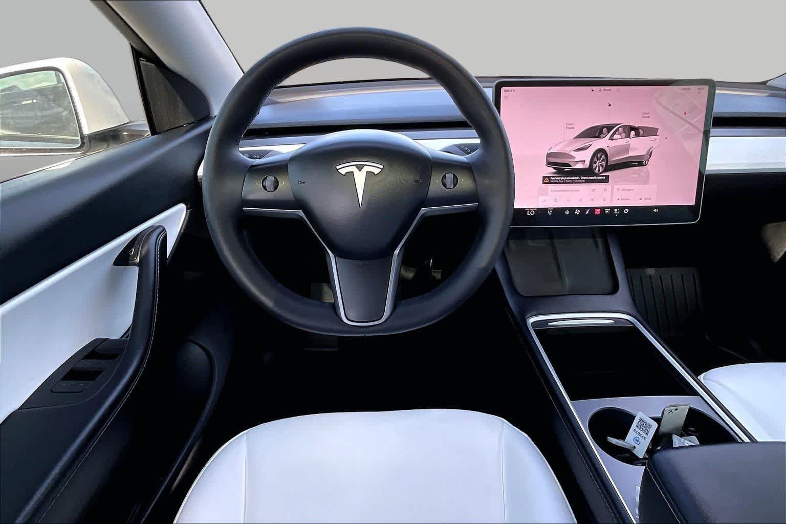Used 2022 WHITE Tesla Long Range image 5